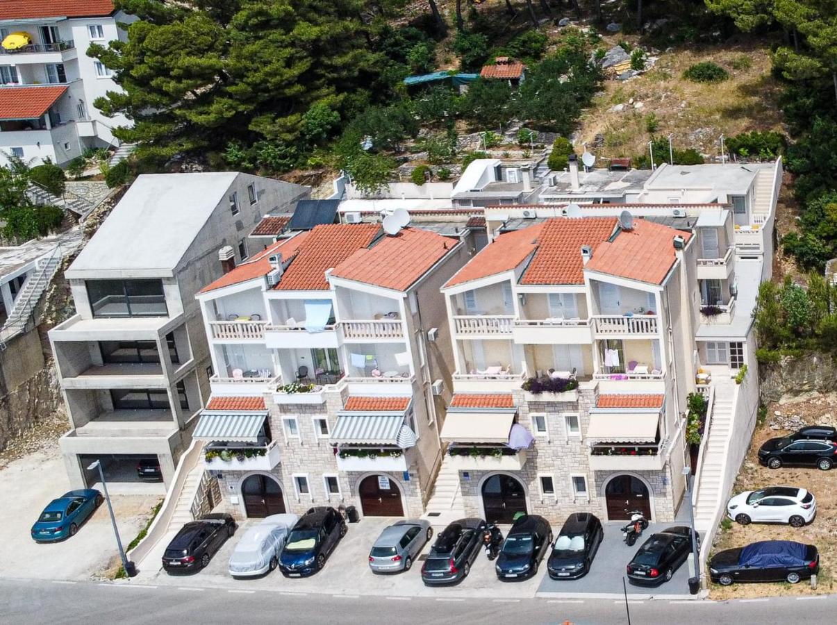 Apartments Klement Brela Exterior photo