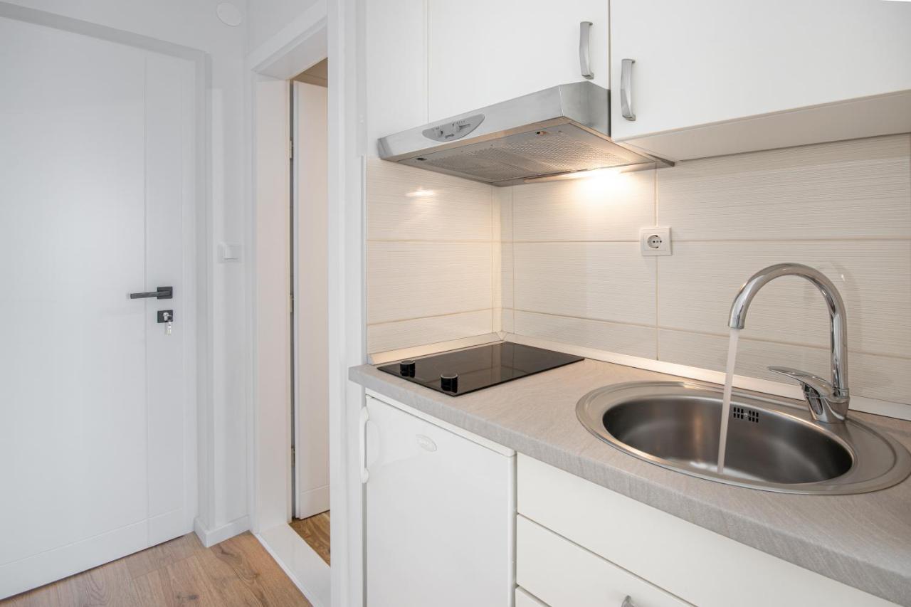 Apartments Klement Brela Exterior photo